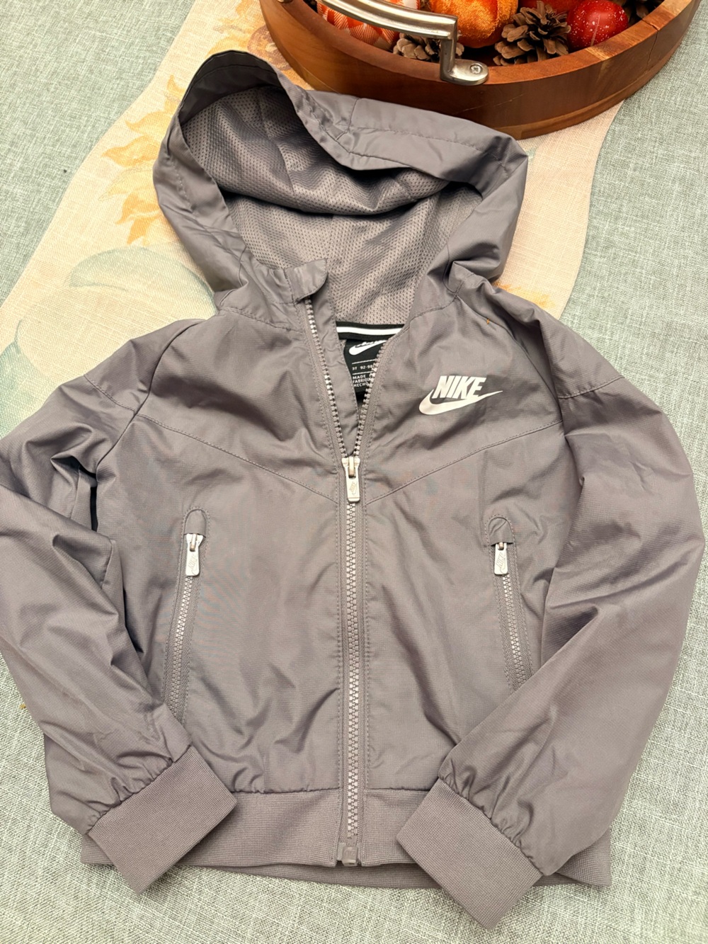 Nike kids' full-zip windbreaker